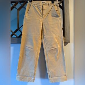 Madewell size 25, hi rise straight leg khakis